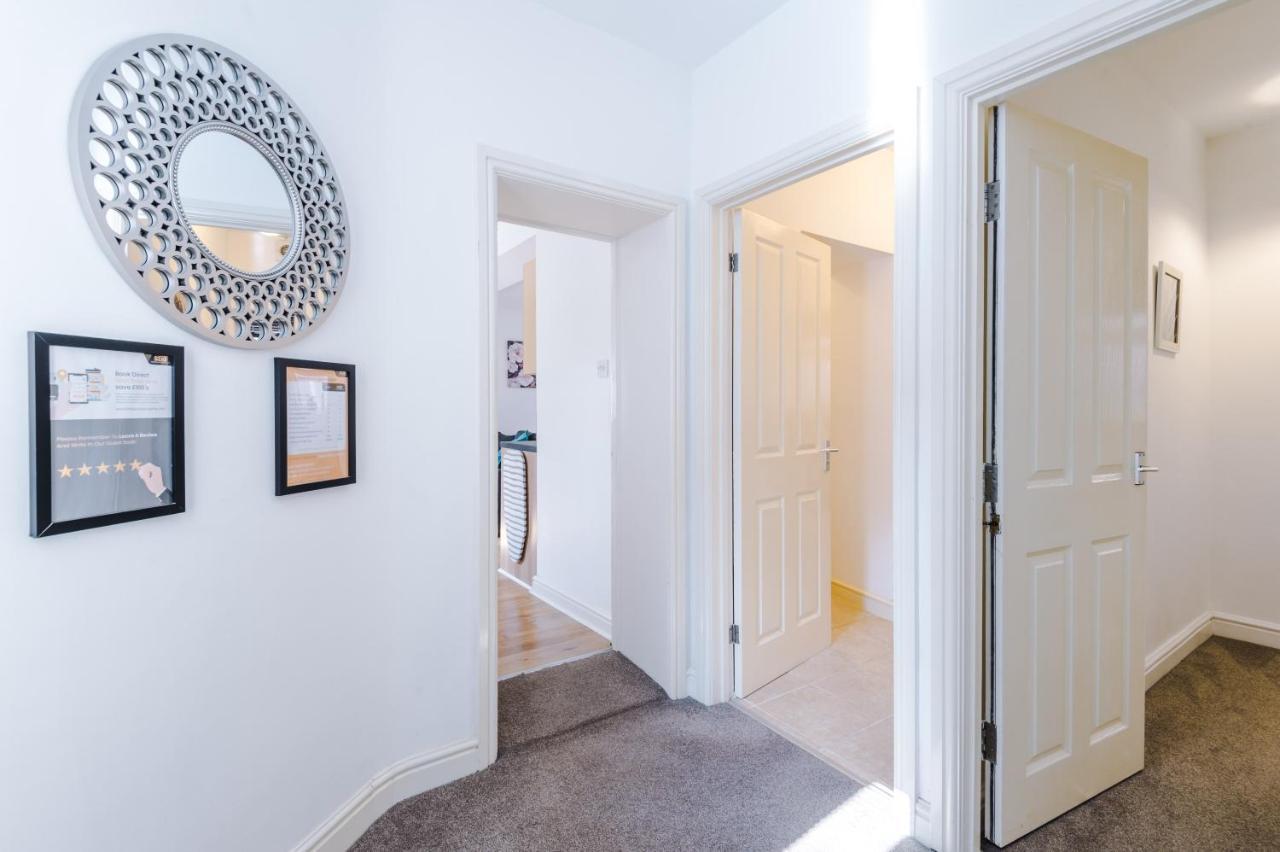 Stylish Chester City Centre Apartment By 53 Degrees Property, Ideal For Couples & Business Professionals - Sleeps 4 Экстерьер фото